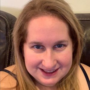 Meet your Posher, Caelee